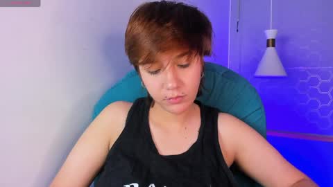 Snapshot of tsuki_maru chatting on May 13, 2026, 10:12 am Maru online show from May 13, 2026, 10:12 am