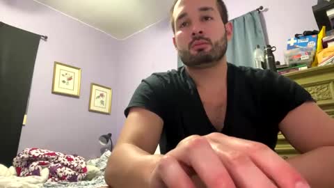 Snapshot of tuamante000 chatting on December 16, 2024, 8:37 pm Stimulation make me Cum in Public or in Pvt online show from December 16, 2024, 8:37 pm