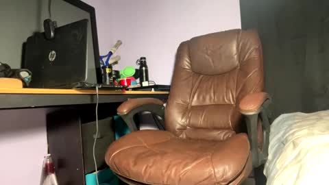 Snapshot of tuamante000 chatting on March 11, 2025, 1:26 am Stimulation make me Cum in Public or in Pvt online show from March 11, 2025, 1:26 am