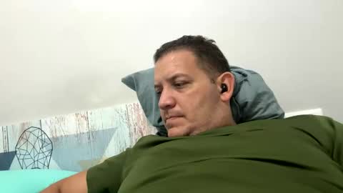 tuhombre1612 online show from December 15, 2025, 11:03 am