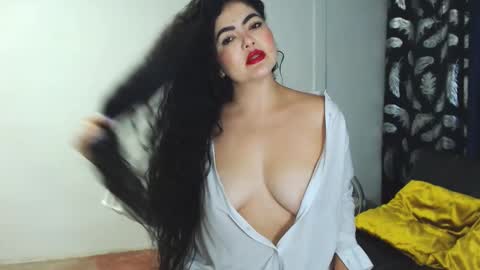 Snapshot of tuti_sex chatting on December 18, 2025, 2:17 am tuti online show from December 18, 2025, 2:17 am