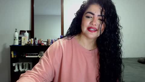 Snapshot of tuti_sex chatting on January 12, 2026, 2:39 am tuti online show from January 12, 2026, 2:39 am