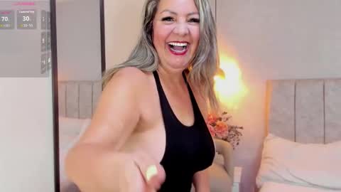 Snapshot of tutu_milf chatting on December 5, 2025, 7:21 pm Tutu online show from December 5, 2025, 7:21 pm