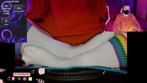 Snapshot of tuxedomasc95 chatting on January 1, 2025, 10:35 pm Alfie online show from January 1, 2025, 10:35 pm