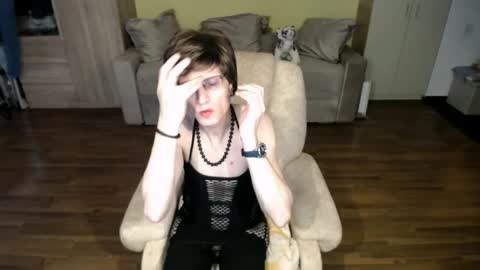 Clementine online show from April 2, 2026, 12:25 pm