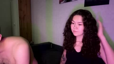 Twin Flame online show from November 2, 2025, 4:53 pm