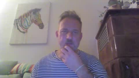 twiga72 online show from December 21, 2025, 5:42 pm