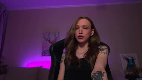 Snapshot of twiinkie_pie chatting on March 17, 2026, 4:32 pm Maria 3 online show from March 17, 2026, 4:32 pm