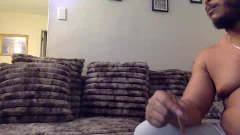 Twin and Lea online show from February 28, 2026, 2:56 am