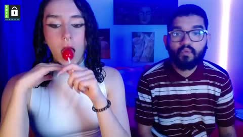 TwinFlamesXX online show from February 18, 2025, 9:21 am