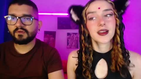 TwinFlamesXX online show from September 20, 2025, 2:18 pm