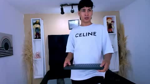 Snapshot of twink_bunny chatting on October 26, 2025, 5:02 am samu online show from October 26, 2025, 5:02 am