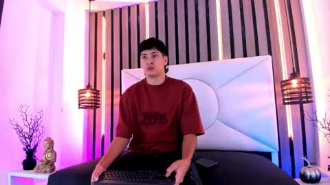 Snapshot of twink_bunny chatting on October 31, 2025, 12:06 pm samu online show from October 31, 2025, 12:06 pm