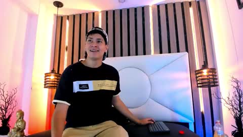 Snapshot of twink_bunny chatting on November 1, 2025, 11:56 am samu online show from November 1, 2025, 11:56 am