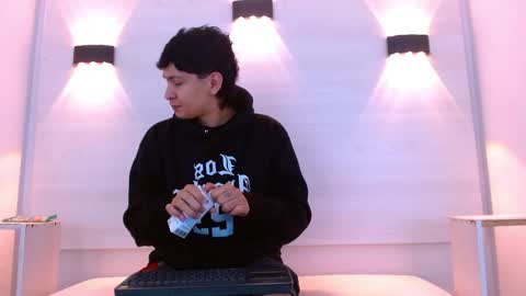 Snapshot of twink_bunny chatting on December 5, 2025, 12:03 pm samu online show from December 5, 2025, 12:03 pm