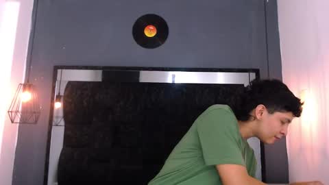 Snapshot of twink_bunny chatting on February 14, 2026, 4:20 am samu online show from February 14, 2026, 4:20 am