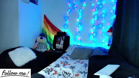 Snapshot of twink_sebas_ chatting on January 3, 2025, 12:54 am  Bad boy sebastian  online show from January 3, 2025, 12:54 am