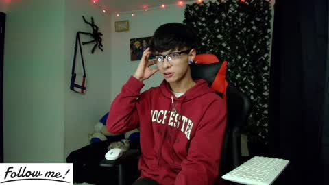 Snapshot of twink_sebas_ chatting on January 22, 2025, 6:10 am  Bad boy sebastian  online show from January 22, 2025, 6:10 am