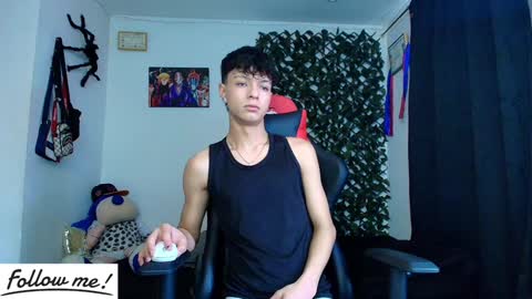 Snapshot of twink_sebas_ chatting on February 2, 2025, 5:48 pm  Bad boy sebastian  online show from February 2, 2025, 5:48 pm
