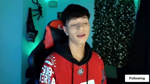 Snapshot of twink_sebas_ chatting on February 10, 2025, 6:20 am  Bad boy sebastian  online show from February 10, 2025, 6:20 am