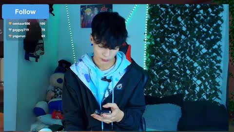 Snapshot of twink_sebas_ chatting on February 28, 2025, 12:21 am  Bad boy sebastian  online show from February 28, 2025, 12:21 am