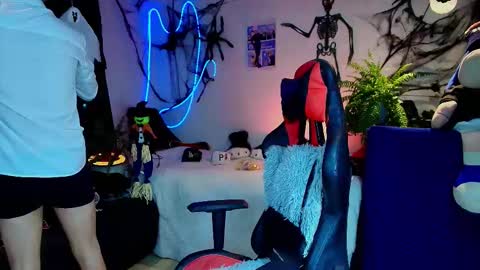 Snapshot of twink_sebas_ chatting on October 31, 2025, 6:25 am Bad boy sebastian online show from October 31, 2025, 6:25 am