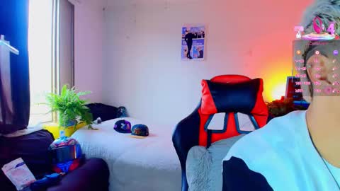 Snapshot of twink_sebas_ chatting on November 15, 2025, 3:08 pm Bad boy sebastian online show from November 15, 2025, 3:08 pm