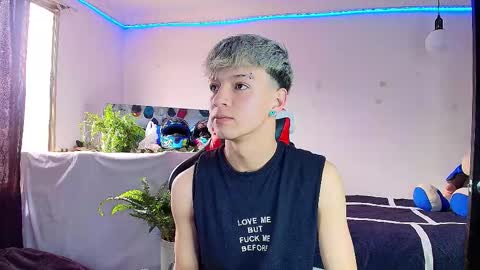 Snapshot of twink_sebas_ chatting on December 20, 2025, 2:35 pm Bad boy sebastian online show from December 20, 2025, 2:35 pm