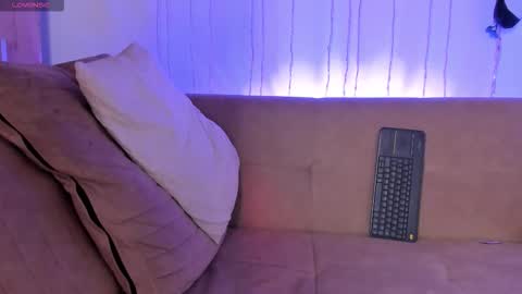 twinksboys_23 online show from January 18, 2026, 2:32 pm