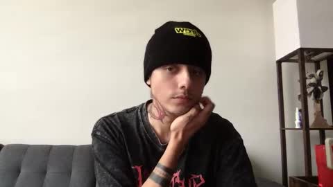 Snapshot of twinksguys360 chatting on September 14, 2025, 5:34 pm Derrick online show from September 14, 2025, 5:34 pm