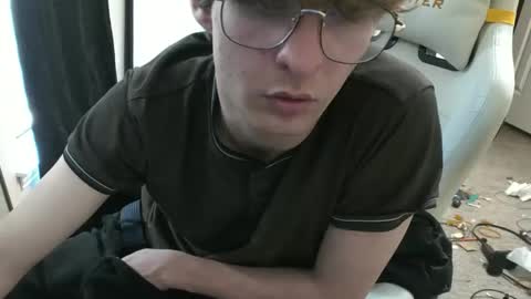 shytwink online show from January 9, 2026, 7:15 pm