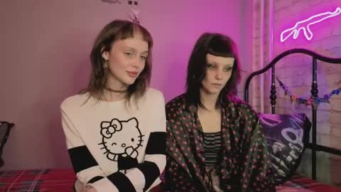 Sin and Skin online show from April 21, 2026, 3:50 pm