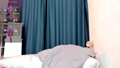 SophiAlex online show from December 19, 2025, 2:40 am