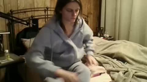 twizzler_twizzle online show from January 12, 2026, 5:45 am