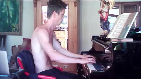 Snapshot of twoforallprivate chatting on September 17, 2025, 12:40 pm TobeBritta online show from September 17, 2025, 12:40 pm