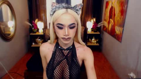 Snapshot of twofuckablestrans chatting on November 10, 2025, 3:16 am KiaraKeana online show from November 10, 2025, 3:16 am