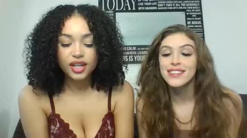 AvaMini online show from May 6, 2026, 3:57 am