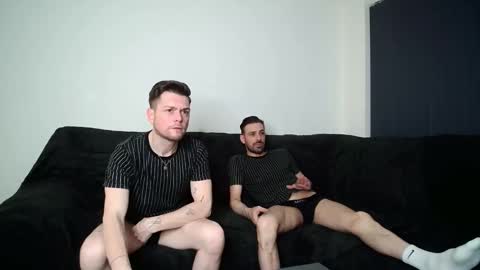 Snapshot of twotwinkhusbands chatting on October 28, 2025, 7:16 pm RyanRowan online show from October 28, 2025, 7:16 pm