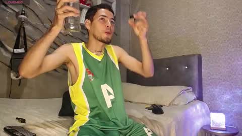 tyl3r_coop3r online show from February 18, 2026, 3:30 pm