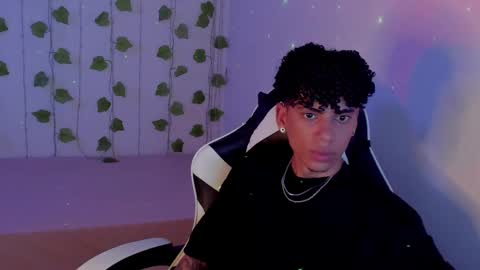 Tyler Garcia  online show from February 1, 2025, 4:24 am