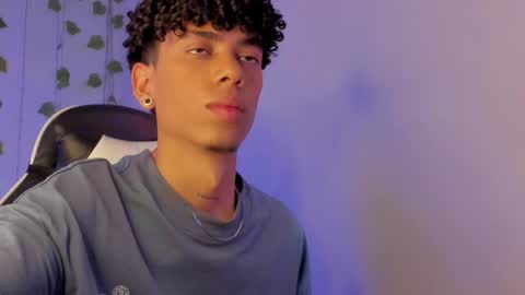 Tyler Garcia  online show from February 18, 2025, 2:59 am