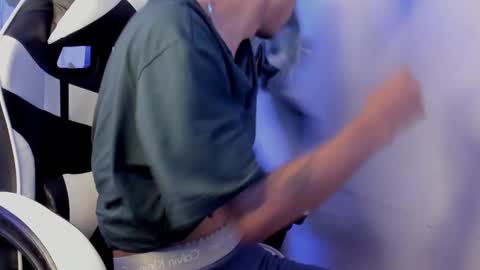 Tyler Garcia  online show from February 25, 2025, 10:15 am