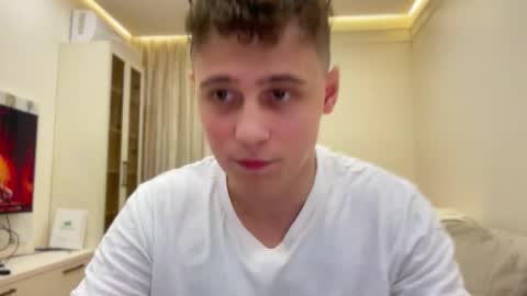 tyler_garrner online show from November 8, 2025, 3:45 pm