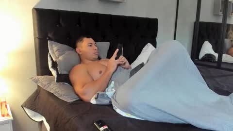 tyler_hank1 online show from January 13, 2026, 1:16 pm