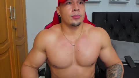Snapshot of tyler_hank1 chatting on June 25, 2026, 5:12 am tyler_hank1 online show from June 25, 2026, 5:12 am