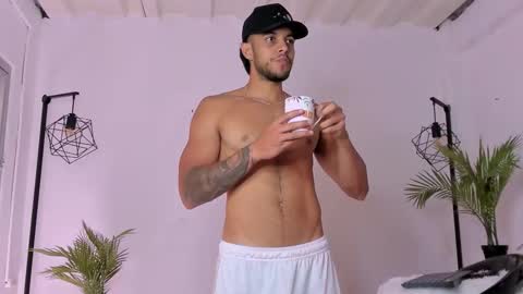 Snapshot of tyler_jonnes chatting on March 18, 2026, 8:56 pm Tyler online show from March 18, 2026, 8:56 pm