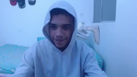 Snapshot of tyler_master24 chatting on October 13, 2025, 5:29 am tyler online show from October 13, 2025, 5:29 am