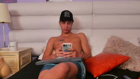 Tyler Rodriguez online show from February 12, 2025, 1:30 am
