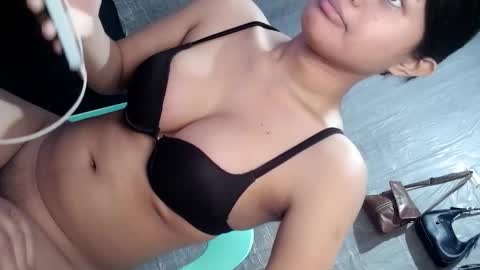 Snapshot of tyradine chatting on February 8, 2026, 11:02 am tyradine3 online show from February 8, 2026, 11:02 am