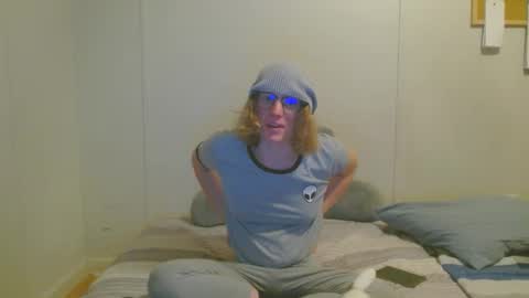 Snapshot of tyyyler93 chatting on January 14, 2025, 5:19 am TylerAlternative online show from January 14, 2025, 5:19 am